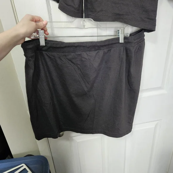 Grey pretty little thing 2 piece outfit - Picture 8 of 16